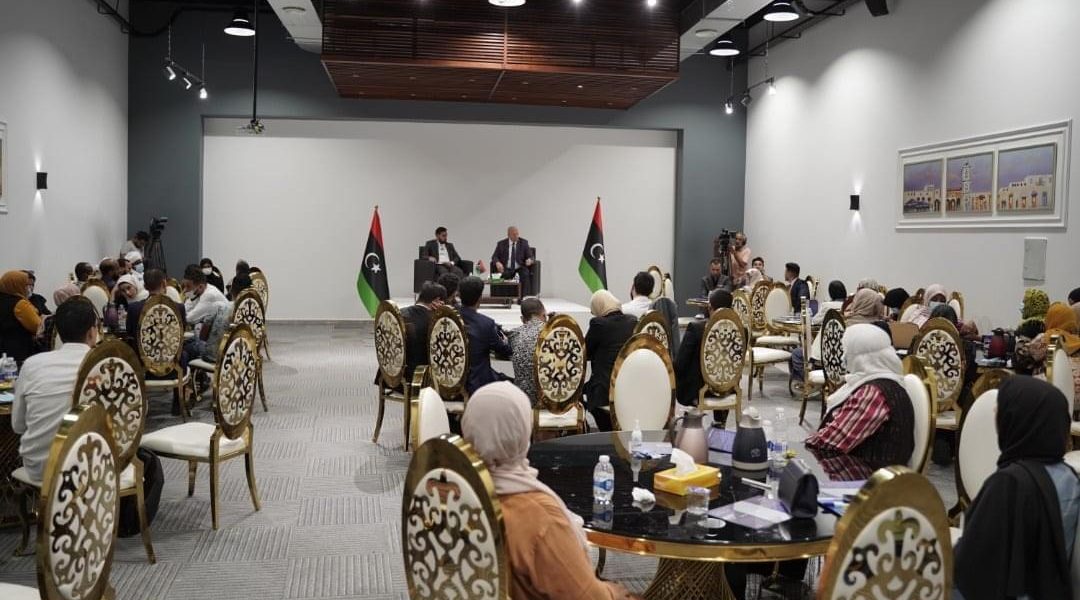 الحزب الديمقراطي ينظم صالونا سياسيا بعنوان “الحزب الديمقراطي.. انطباعات وتساؤلات”