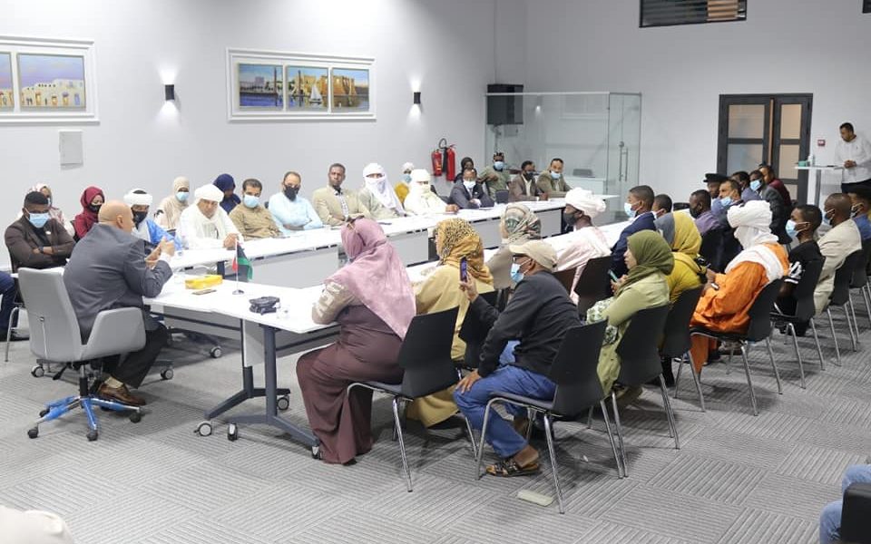 الحزب الديمقراطي: ينظم اجتماعاً ضم نشطاء سياسيين من مختلف مدن الجنوب