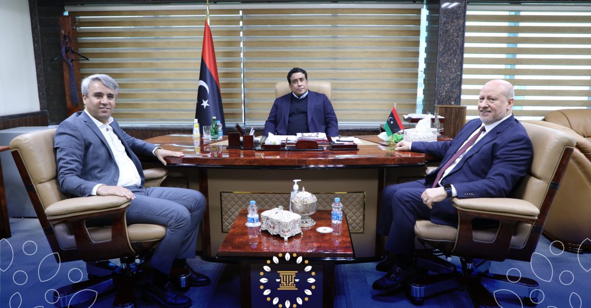 رئيس الحزب الديمقراطي يلتقي رئيس المجلس الرئاسي