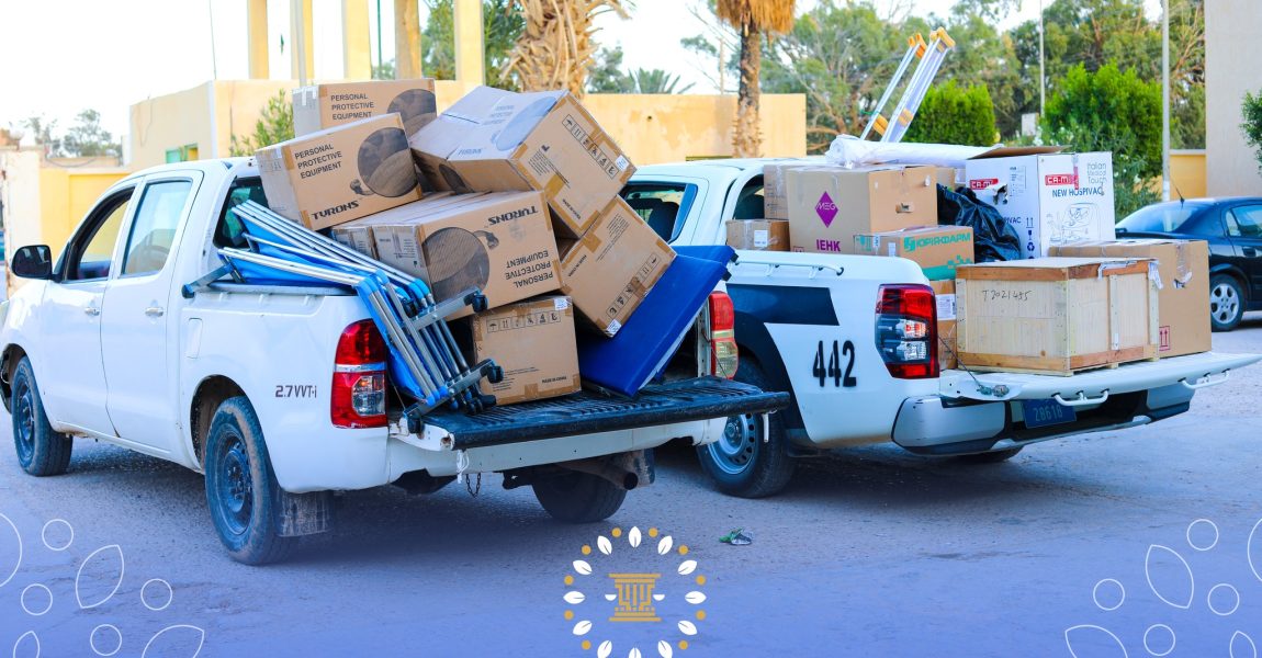 فريق حملة الديمقراطي معكم يسلم شحناتٍ من الأدوية والمعدات الطبية لمركز التميمي