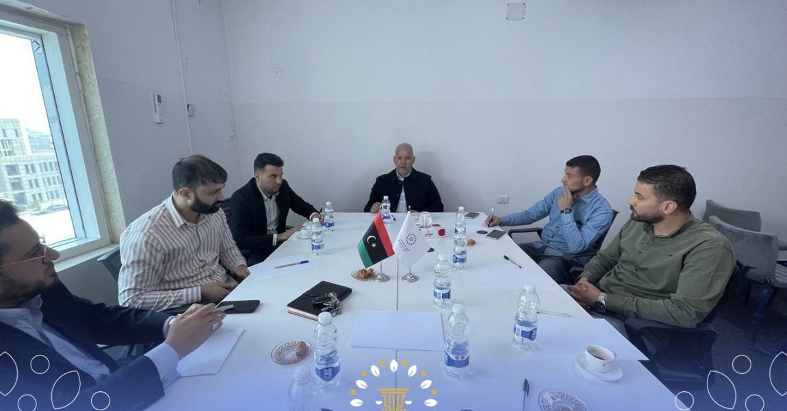 الأمين العام ومساعده ورئيس قسم التواصل يزورون مكتب الحزب بمصراتة