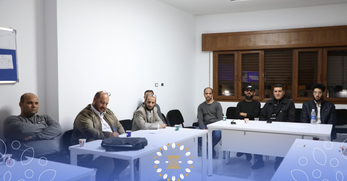 مستشار رئيس الحزب يقدم محاضرةً بفرع طرابلس حول تداعيات فرض ضريبة النقد الأجنبي